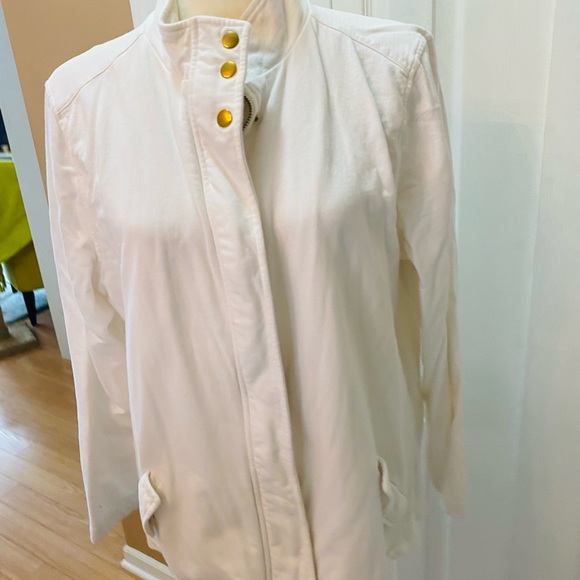 White jacket - Picture 4 of 6